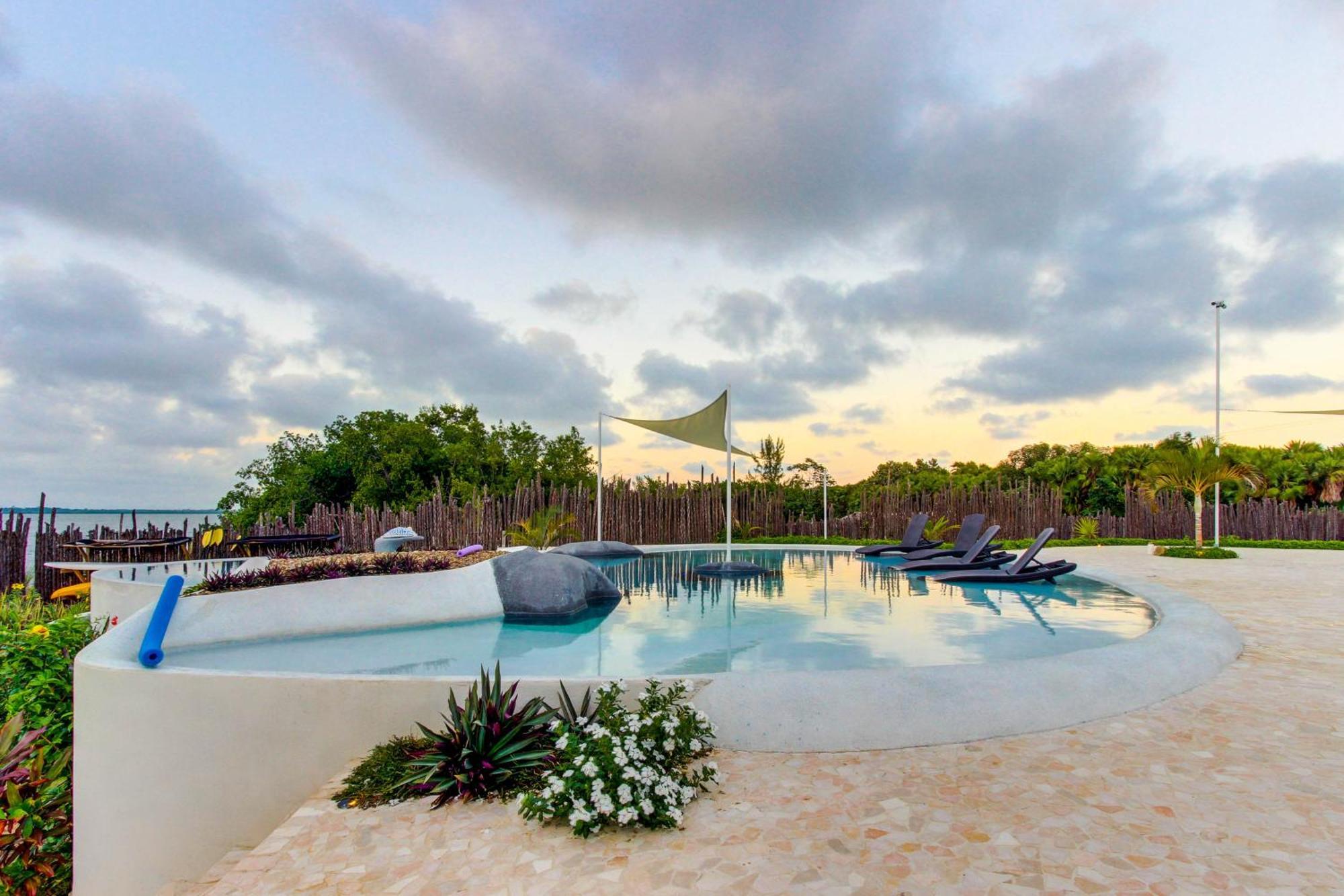 Swan Villas Maya Beach Exterior foto